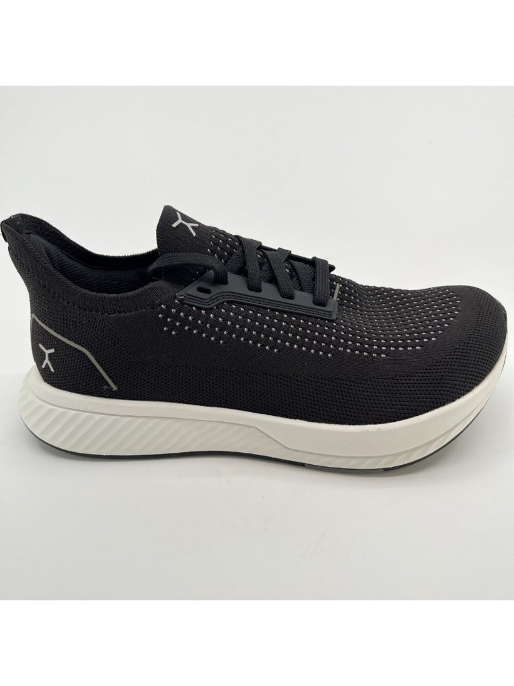 Flux Footwear Adapt Runner Black Womens Size 7 Athletic Knit Shoes Sneakers